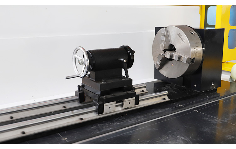 Stone engraving machine with rotary axis