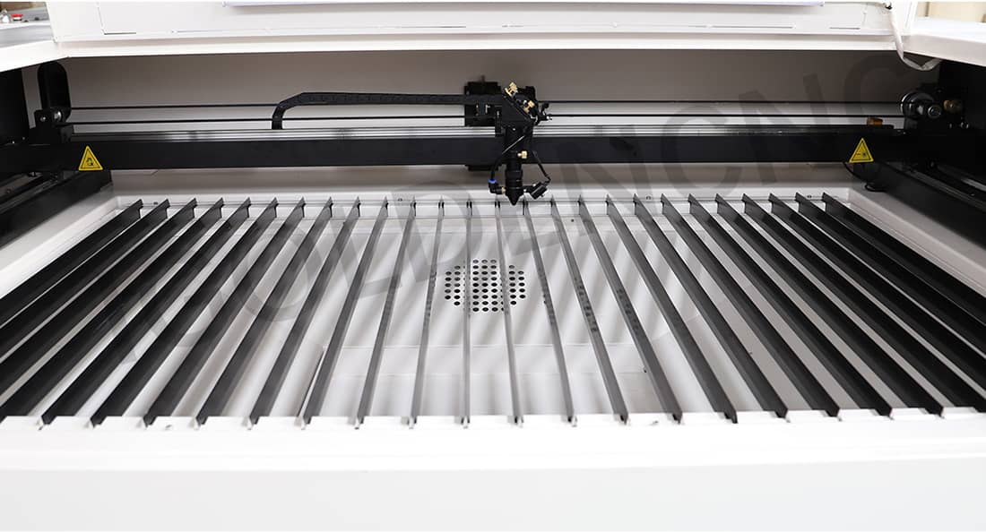 CO2 Laser Cutting Machine